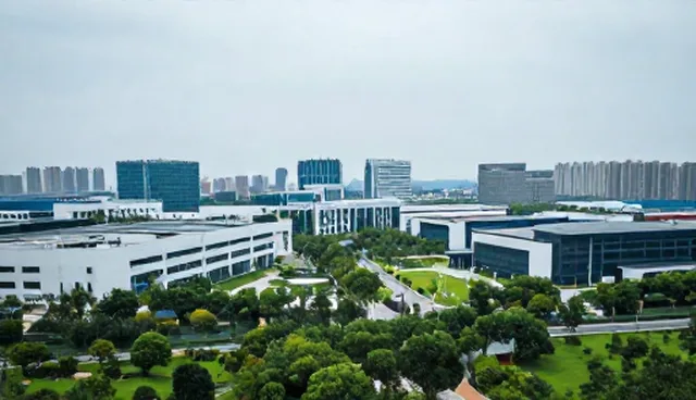 信息整合中企业名录数据库的两种构建方式比较